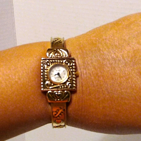 Geneva Accessories - Nwot Geneva Dress Watch